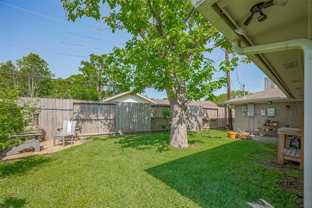 Photo of 10606 Clematis Lane
