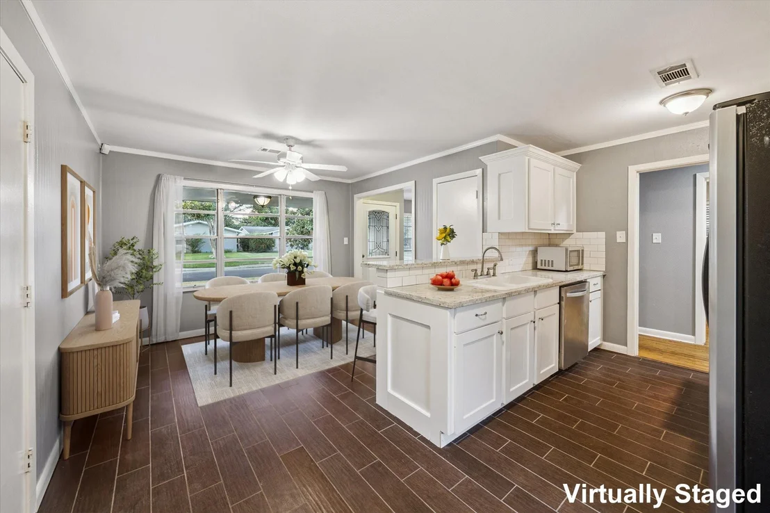 Photo of 5317 Viking Drive