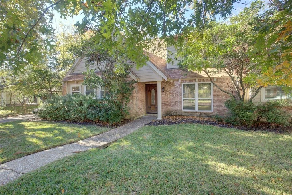 Photo of 17611 Loring Lane