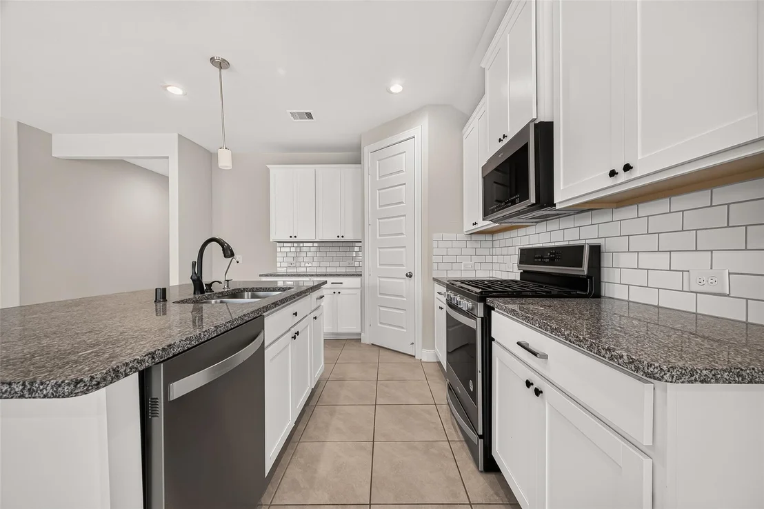 Photo of 8915 Orchid Valley Way