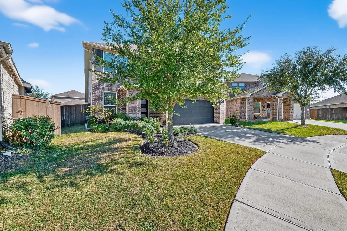 Photo of 4402 Low Meadow Lane