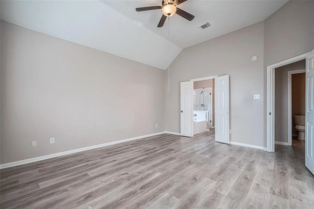 Photo of 11310 Hillside Glen Trail