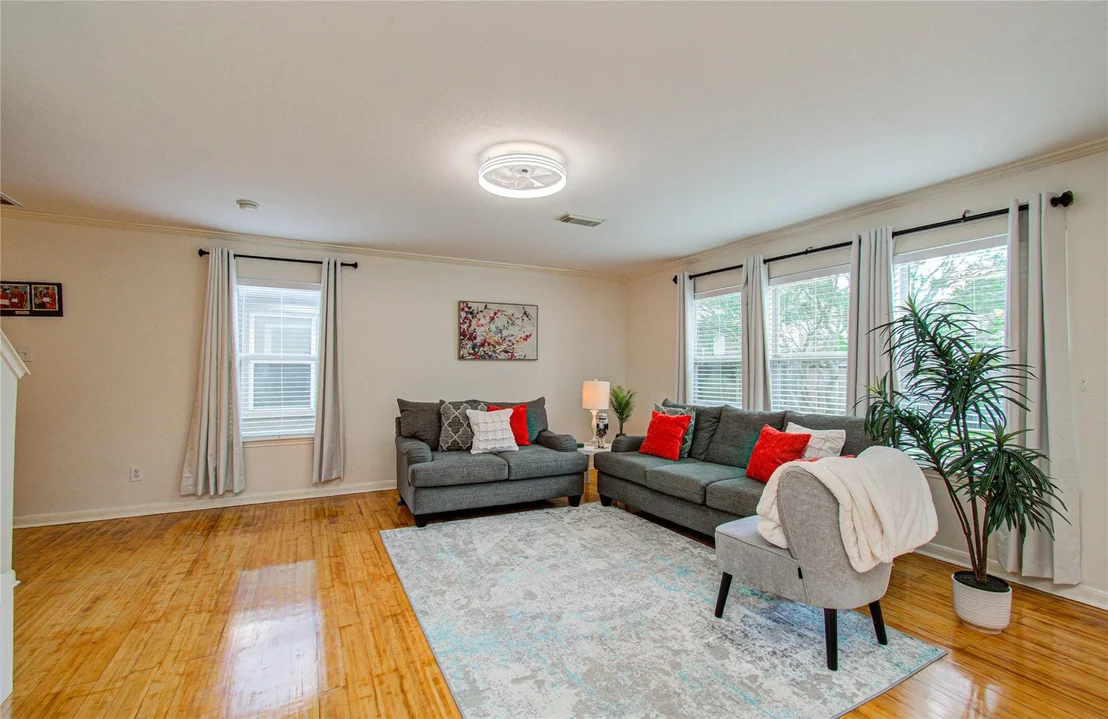 Photo of 16319 Kendons Way Lane