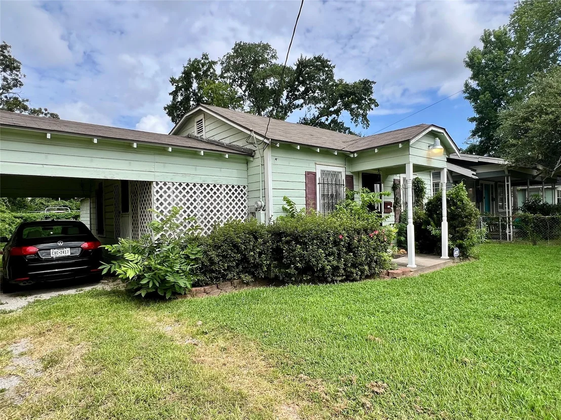 Photo of 2507 Couch Street