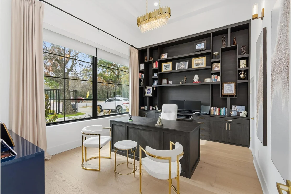 Photo of 13034 Memorial Drive