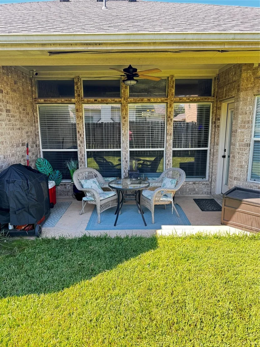 Photo of 1234 Blue Leaf Drive