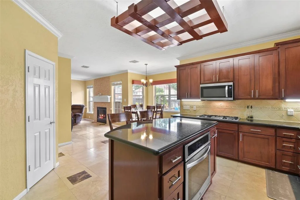 Photo of 18818 Forest Elms Drive
