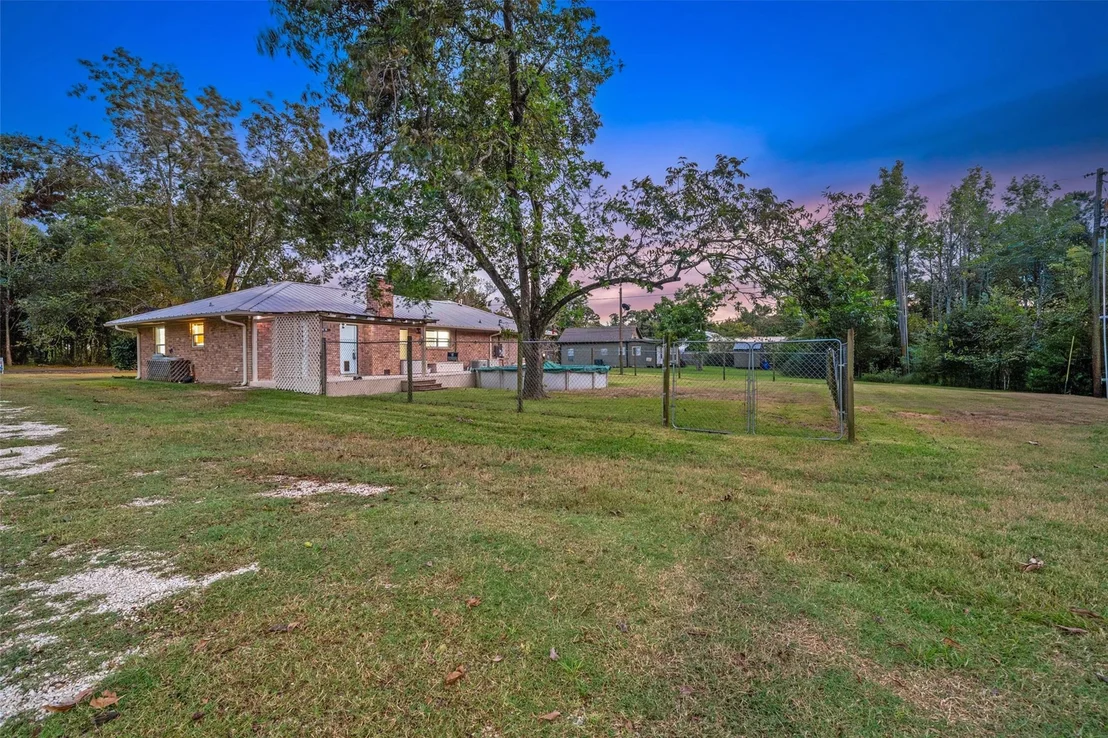 Photo of 242 Magnolia Drive