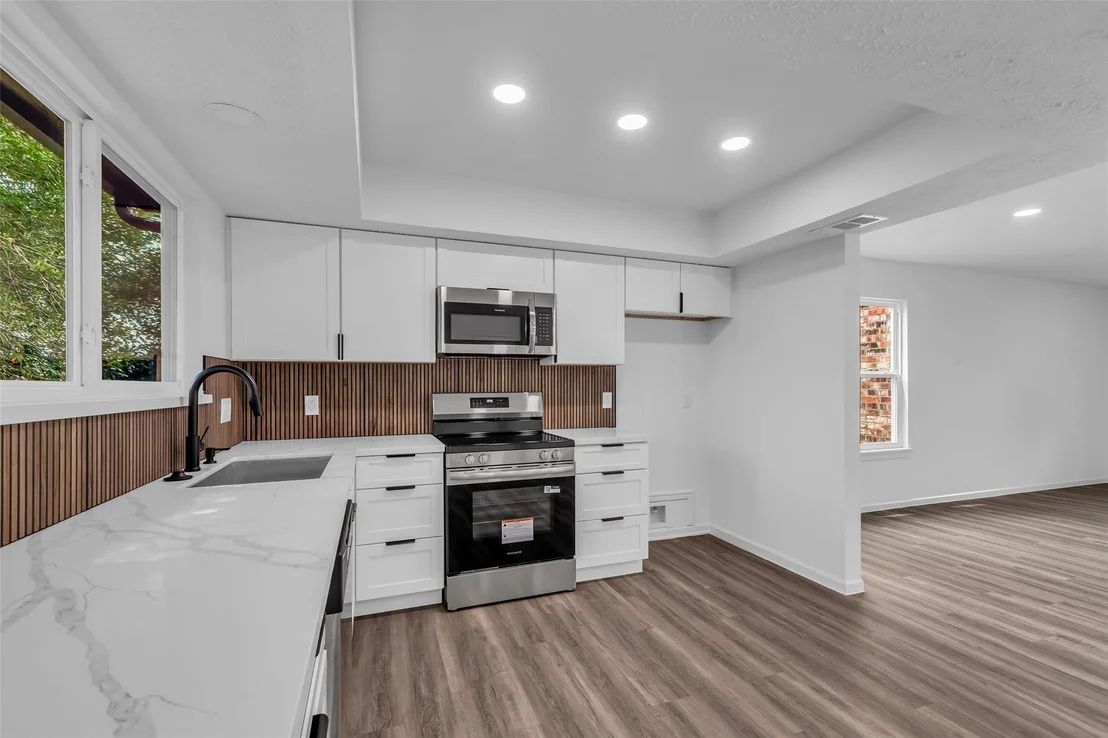 Photo of 16122 Pipers View Drive