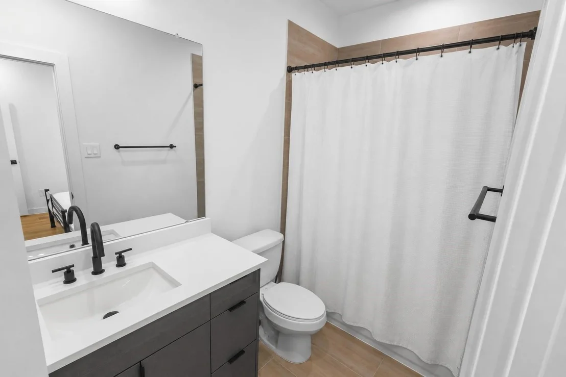 Photo of Unit B at 6742 Peerless Street
