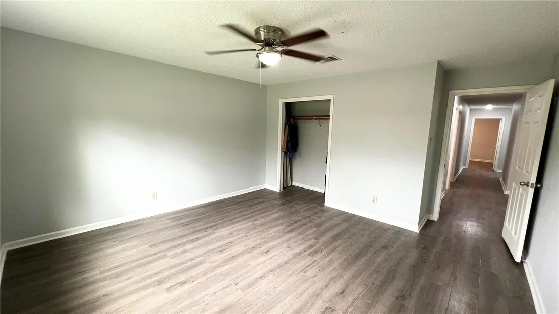 Photo of 803 Glen Hollow Drive