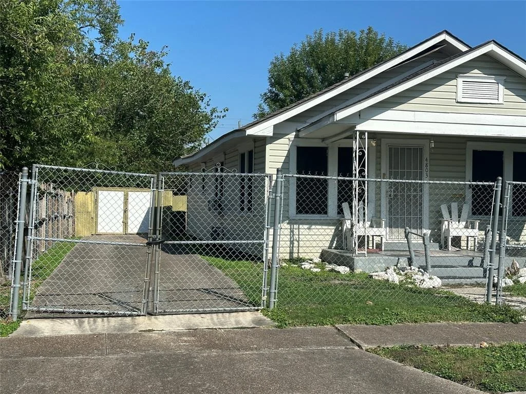 Photo of 4803 Farmer Street