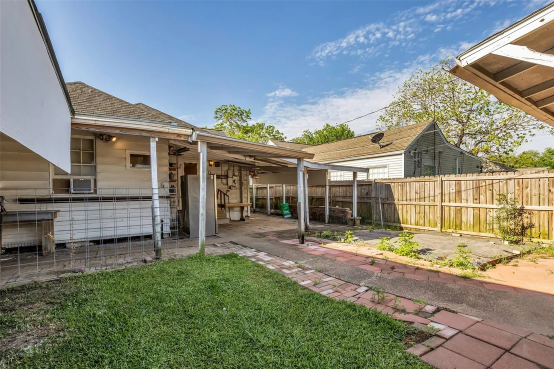 Photo of 218 Olive Avenue