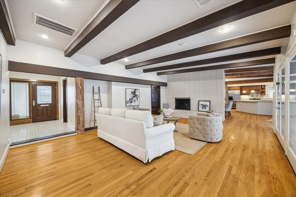 Photo of 6825 Bellgreen Drive