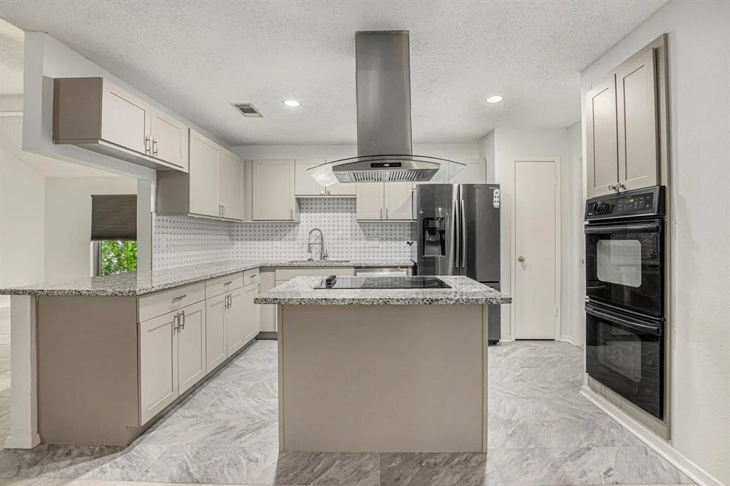 Photo of 6138 Linnhaven Drive