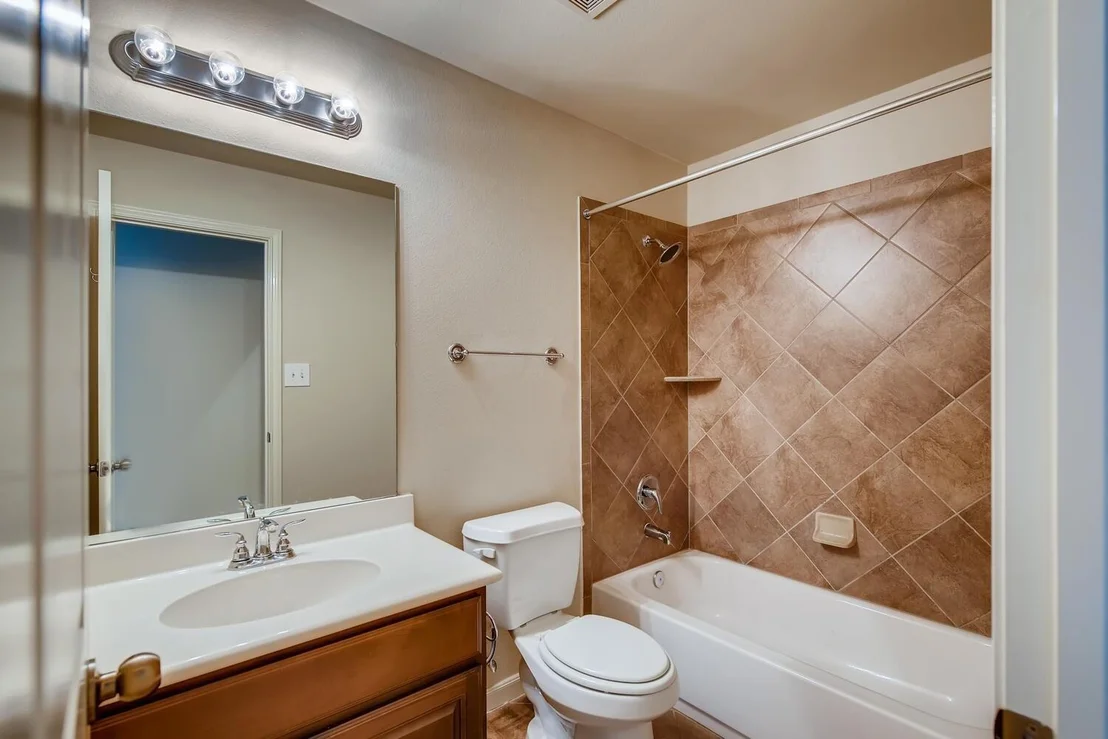 Photo of 4211 Middleoak Grove Lane