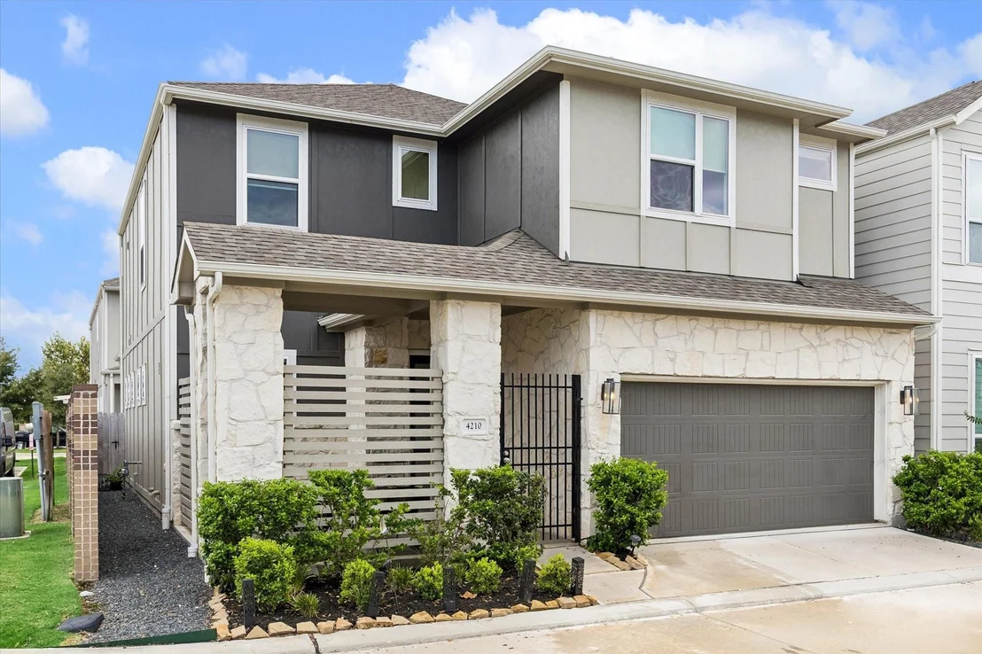 Photo of 4210 Upland Bend Drive