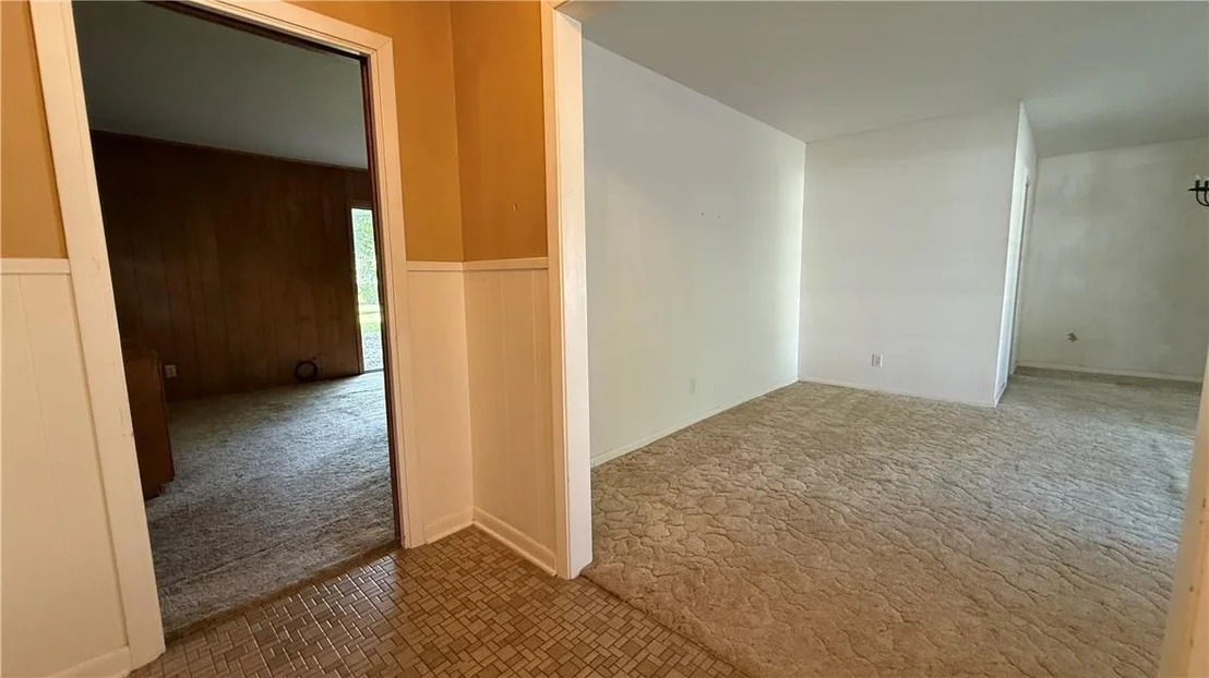 Photo of 203 Longfellow Lane