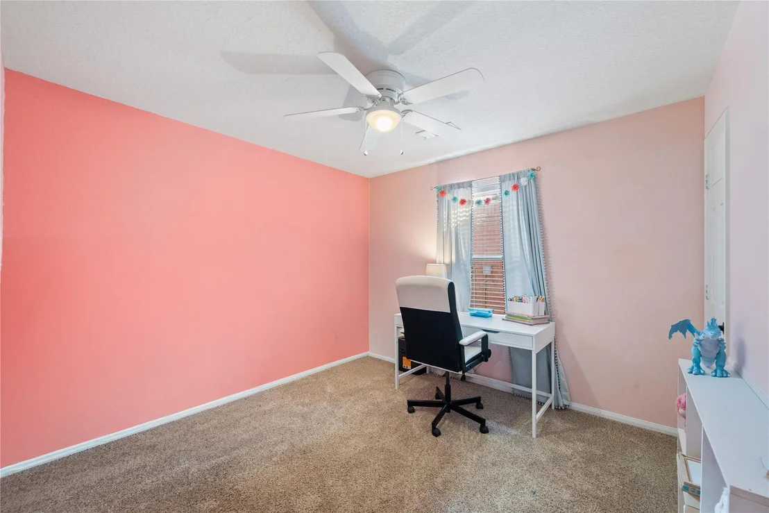 Photo of 723 Far Pines Drive