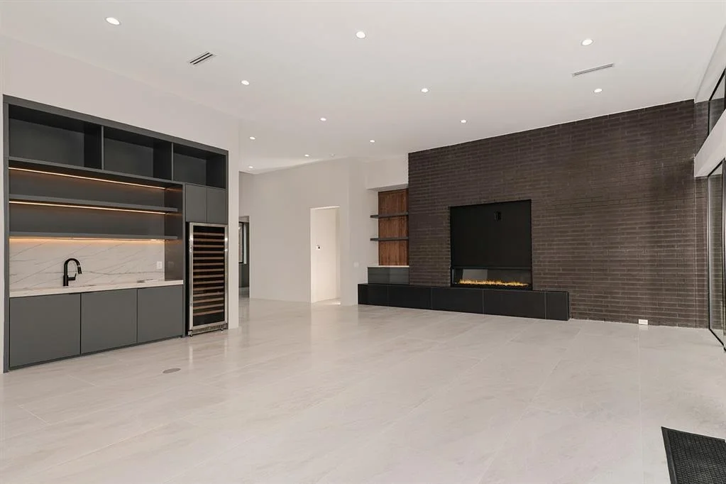 Photo of 112 S Timber Top