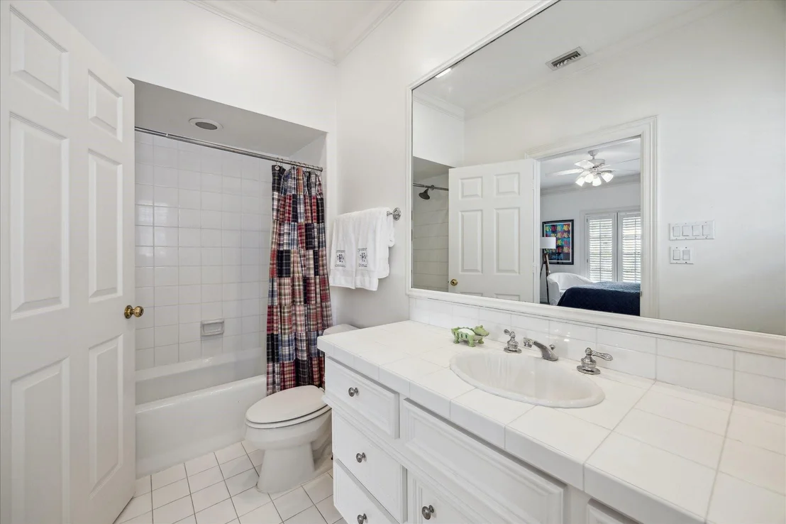 Photo of 3652 Overbrook Lane