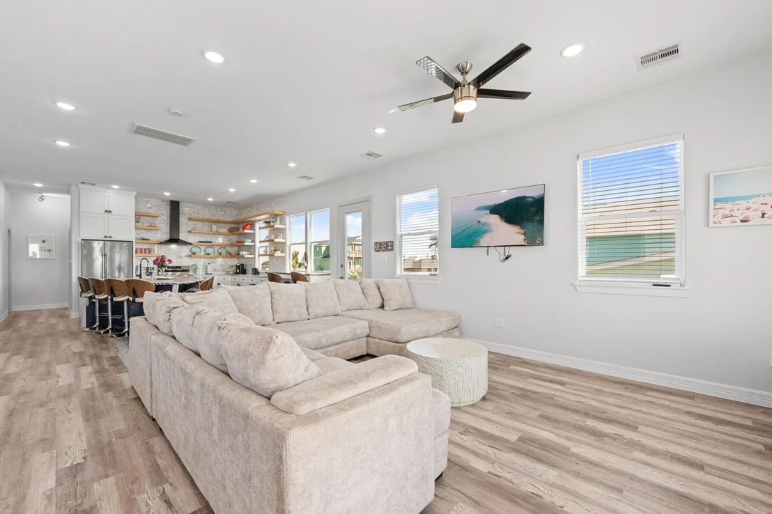 Photo of 1003 Seashell Drive