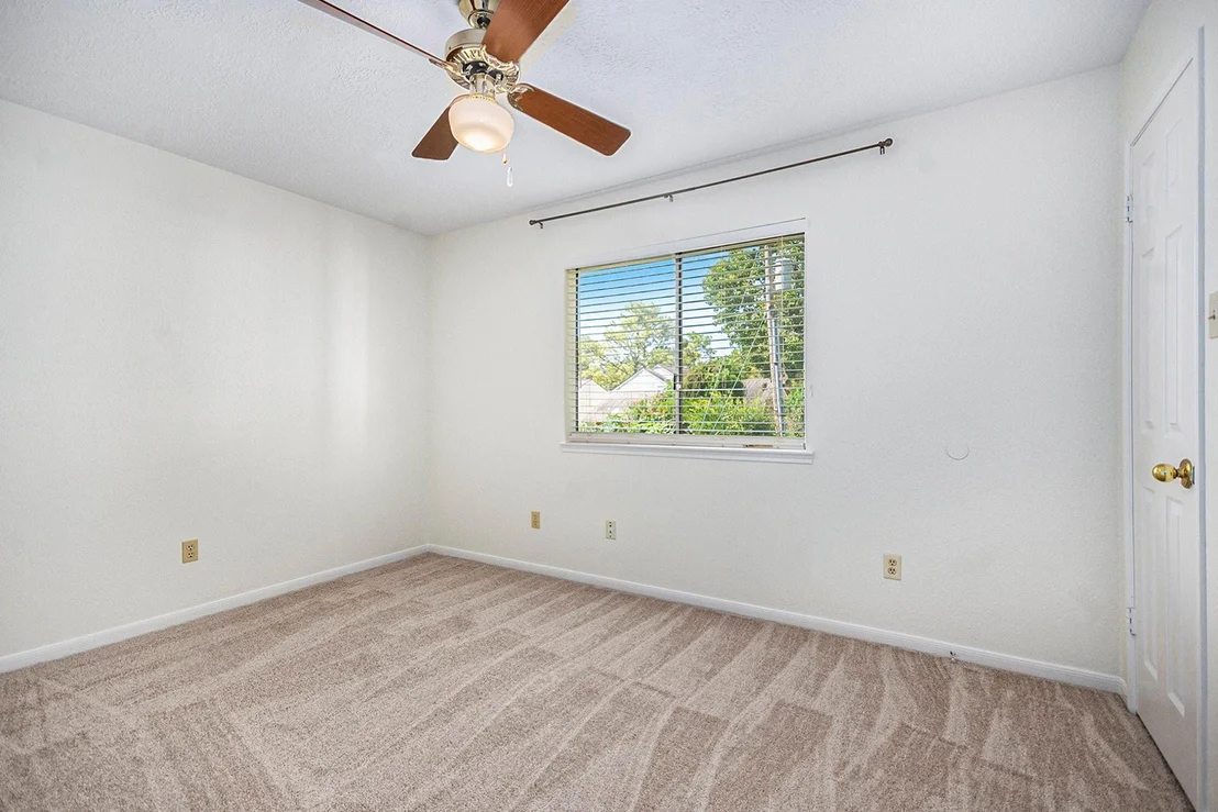 Photo of 1431 New Cedars Drive
