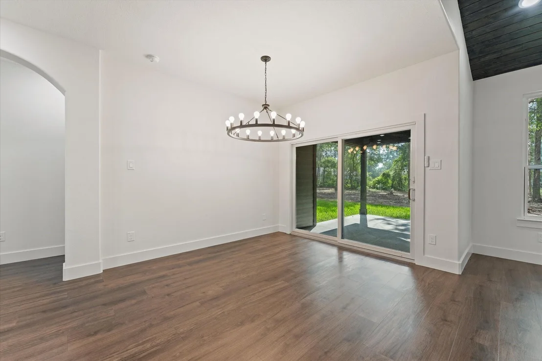 Photo of 25301 Killarney Street