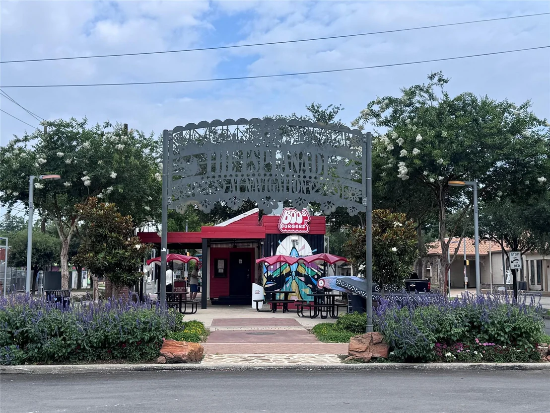 Photo of 637 Middle Street