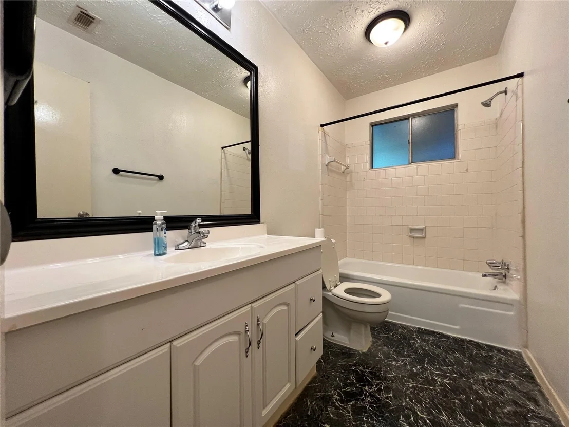 Photo of 2075 Delphi Lane