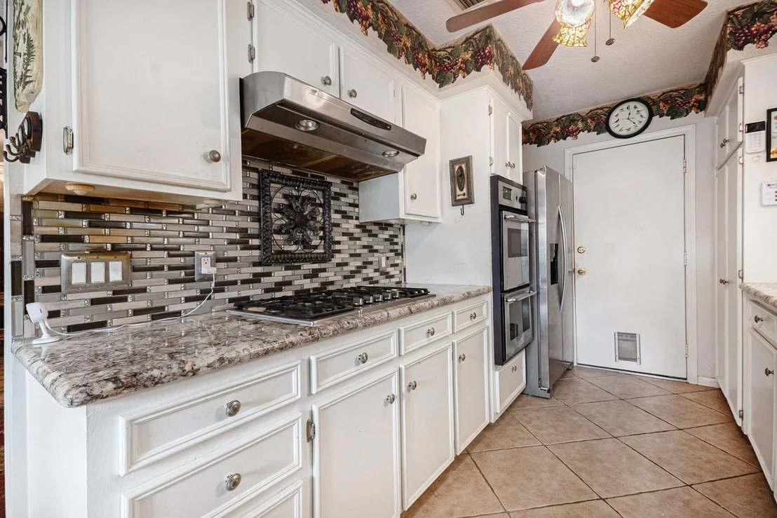 Photo of 830 Seamaster Drive