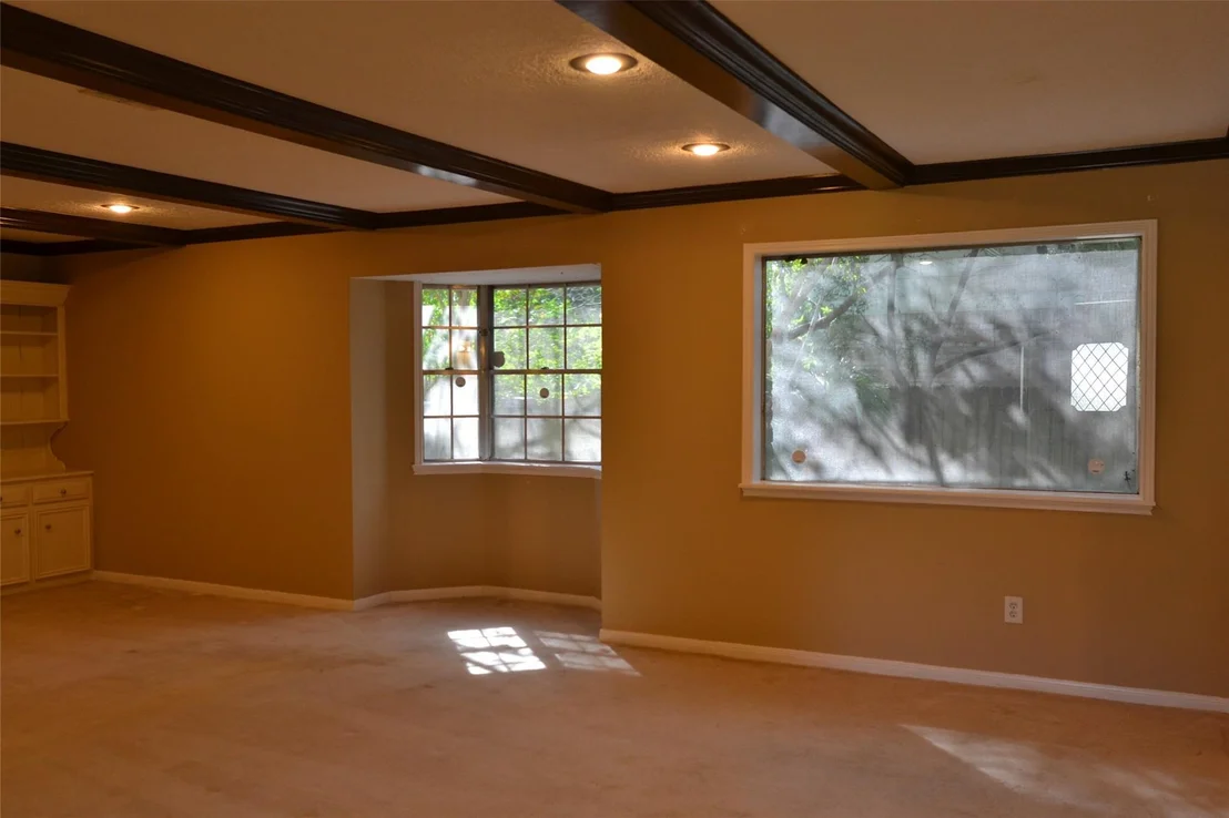 Photo of 1223 Longledge Drive