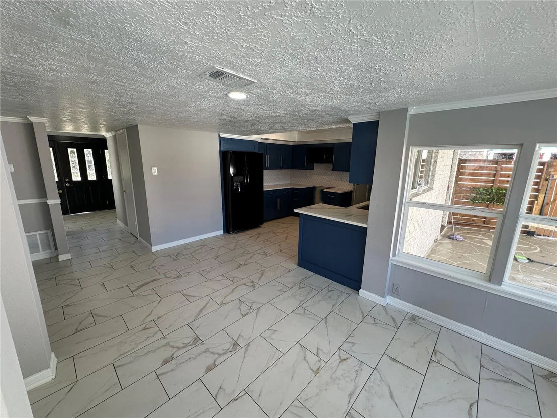 Photo of 8326 Clover Garden