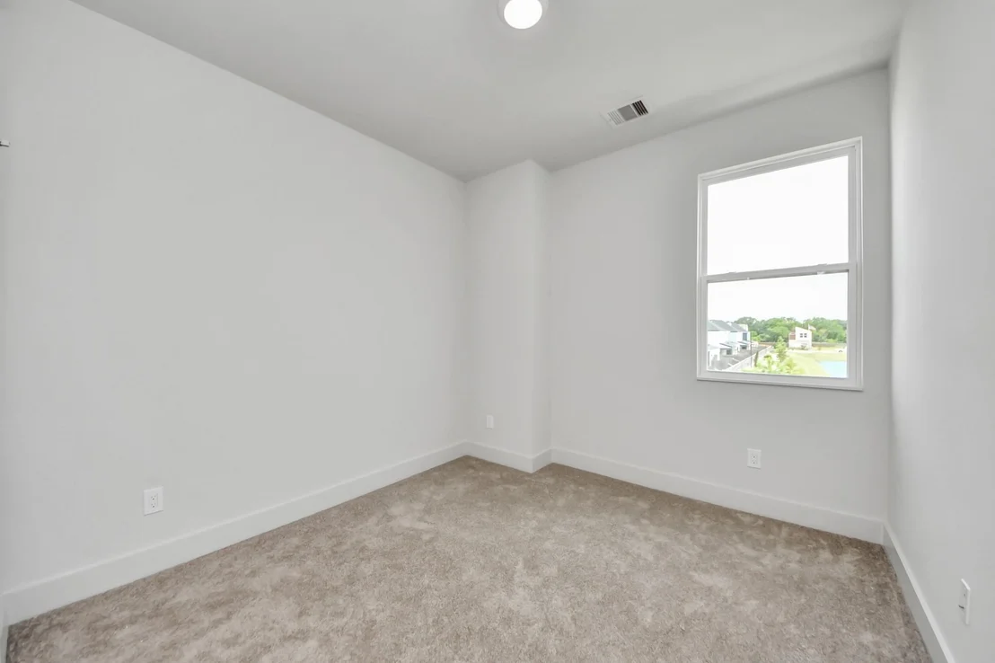 Photo of 2211 Diagonal Lane