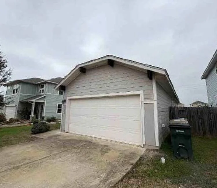 Photo of 374 Triumph Road