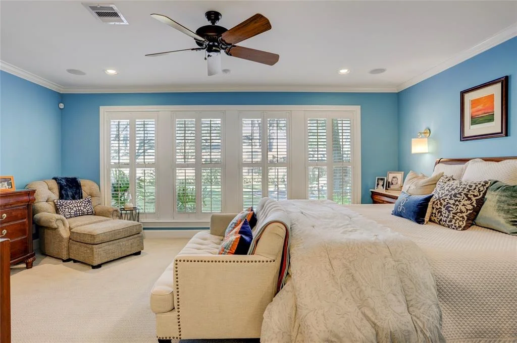 Photo of 802 W Forest Drive