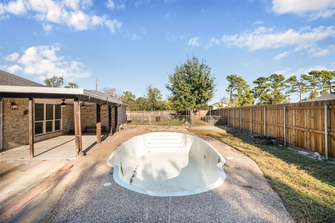 Photo of 5403 Greenhill Forest Drive