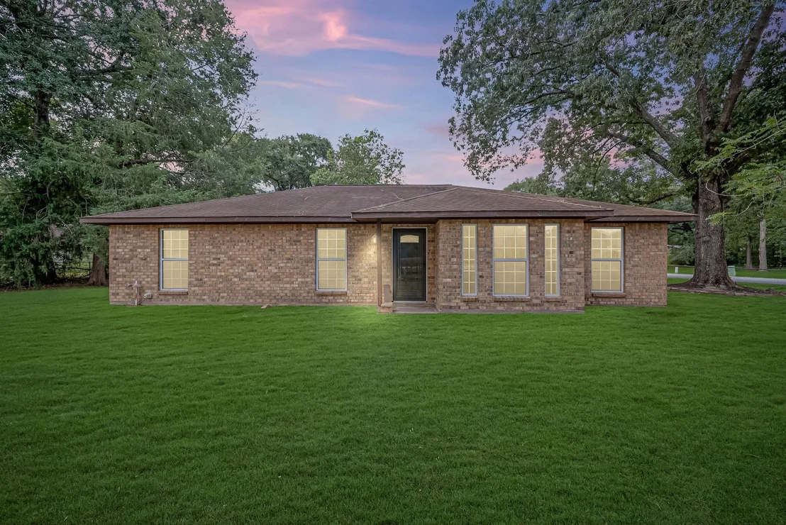 Photo of 19904 Mercedell Drive