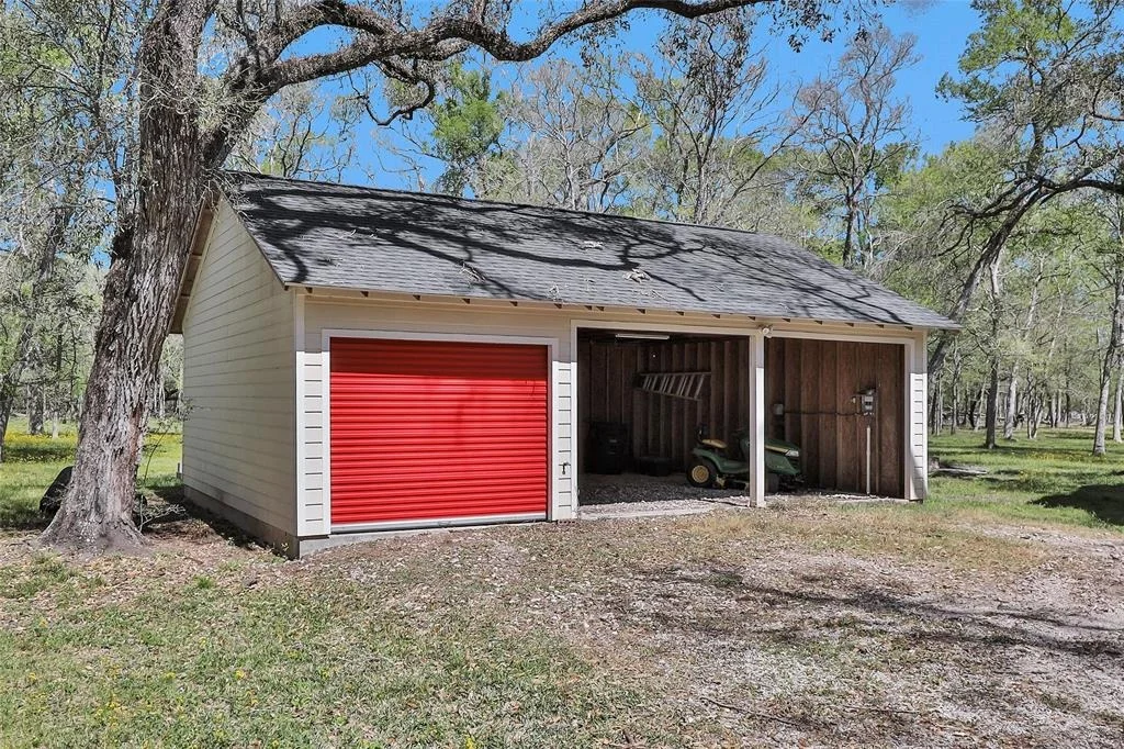 Photo of 20802 Pecan Bend Road