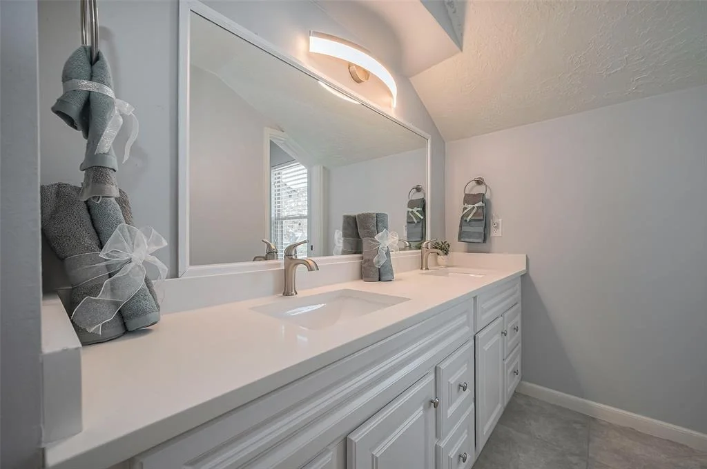 Photo of 16231 Southampton Drive