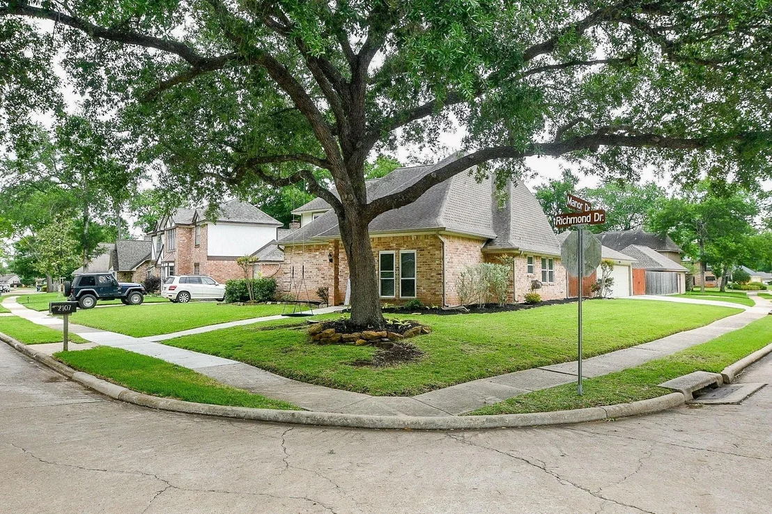 Photo of 2107 Richmond Drive
