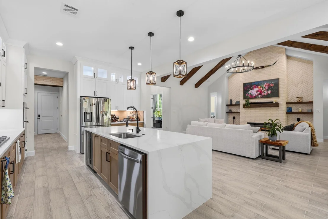 Photo of 2439 Centurian Circle