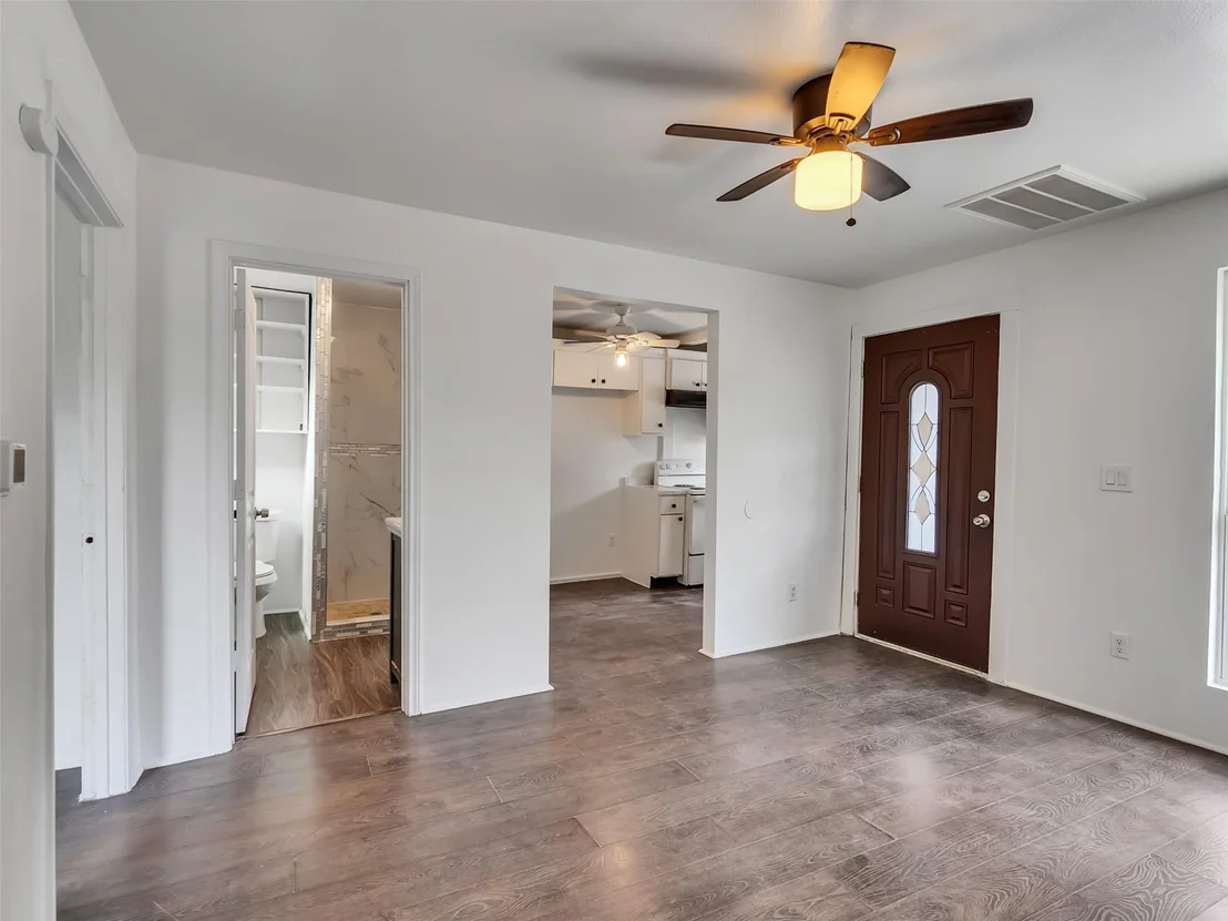 Photo of 5603 N Wayside Drive