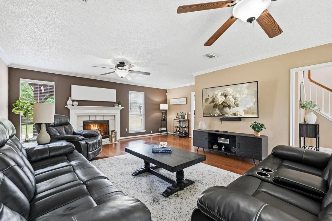 Photo of 23039 Indian Ridge Drive