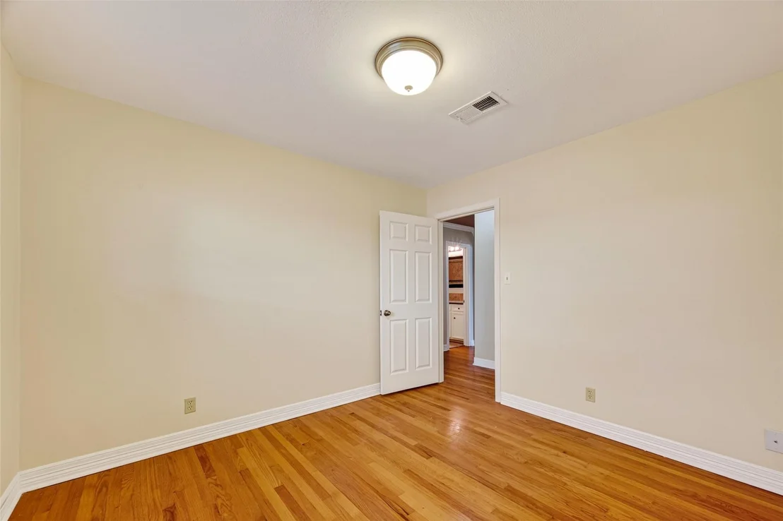 Photo of 5411 Spellman Road