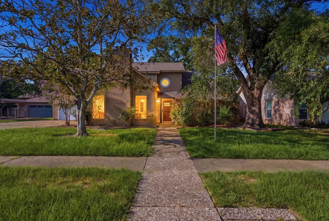 Photo of 15626 Four Leaf Drive