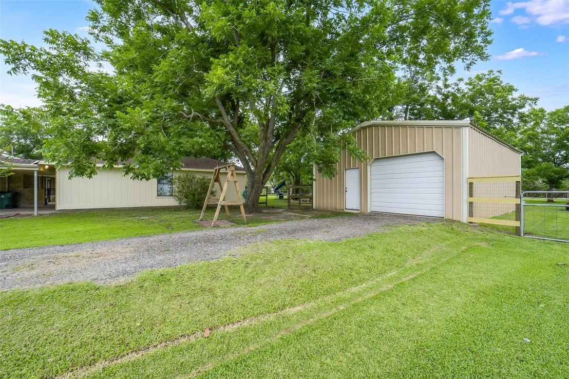 Photo of 18120 County Road 127