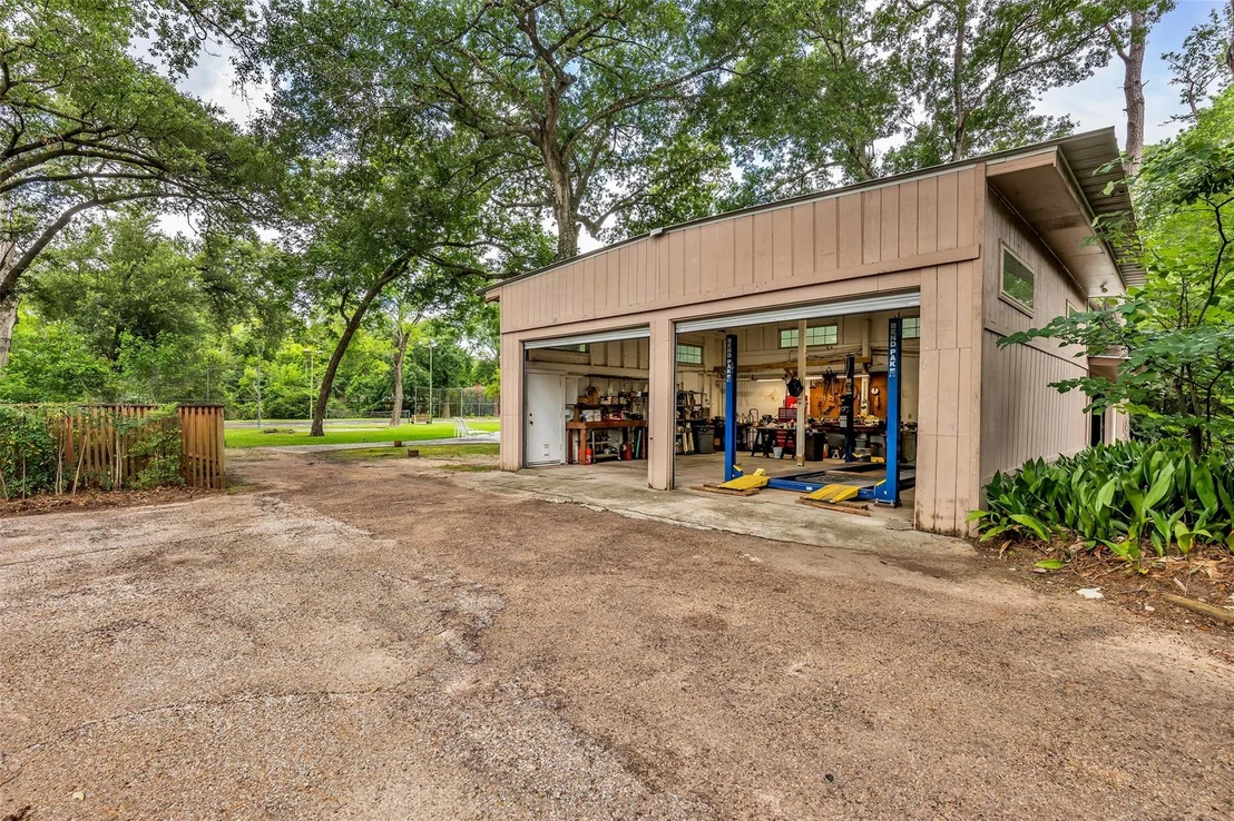 Photo of 11427 Glenora Drive