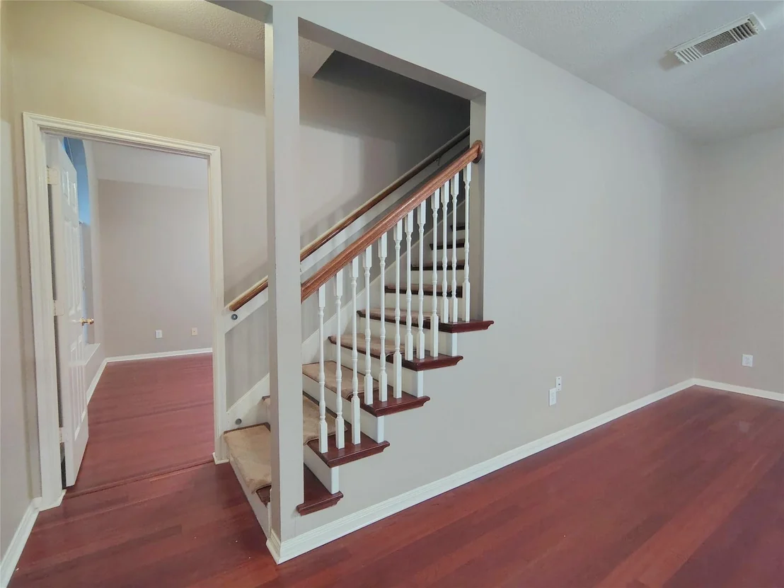 Photo of 3511 Glenhill Drive