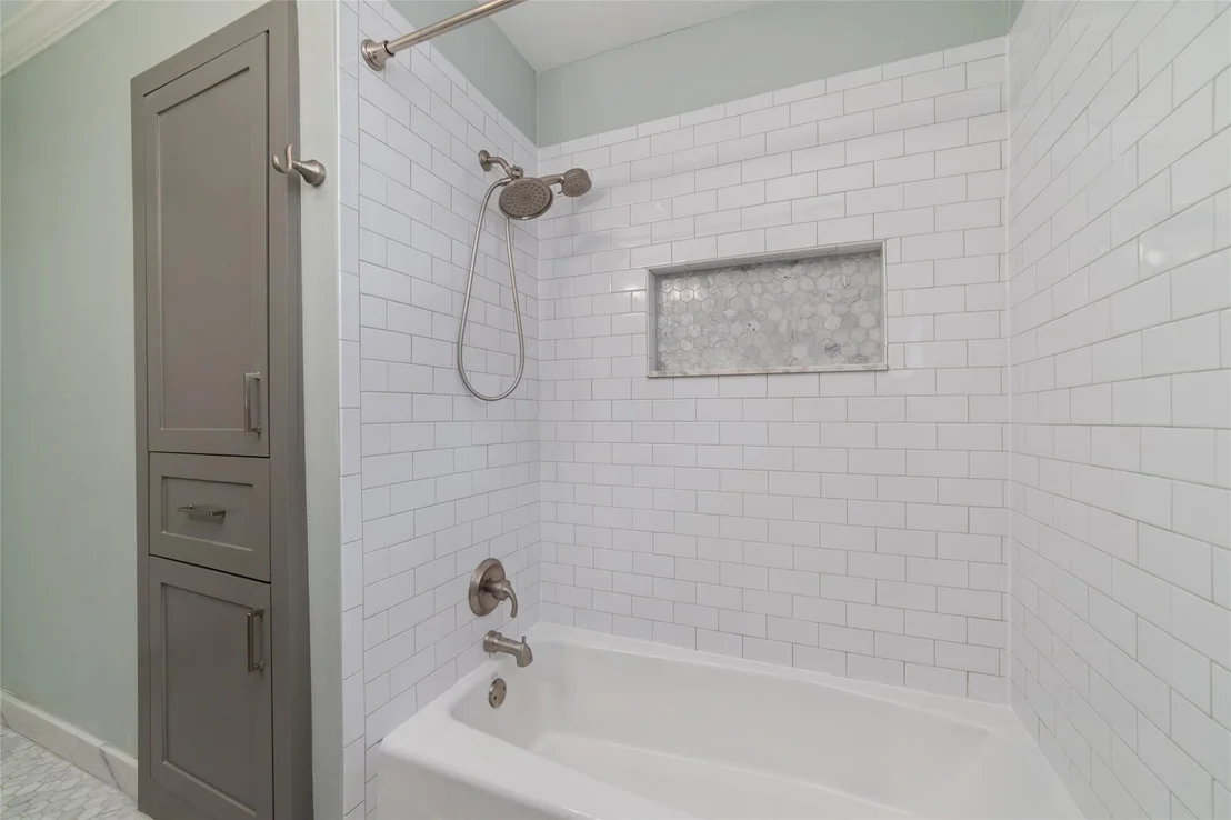 Photo of 2127 Lazybrook Drive
